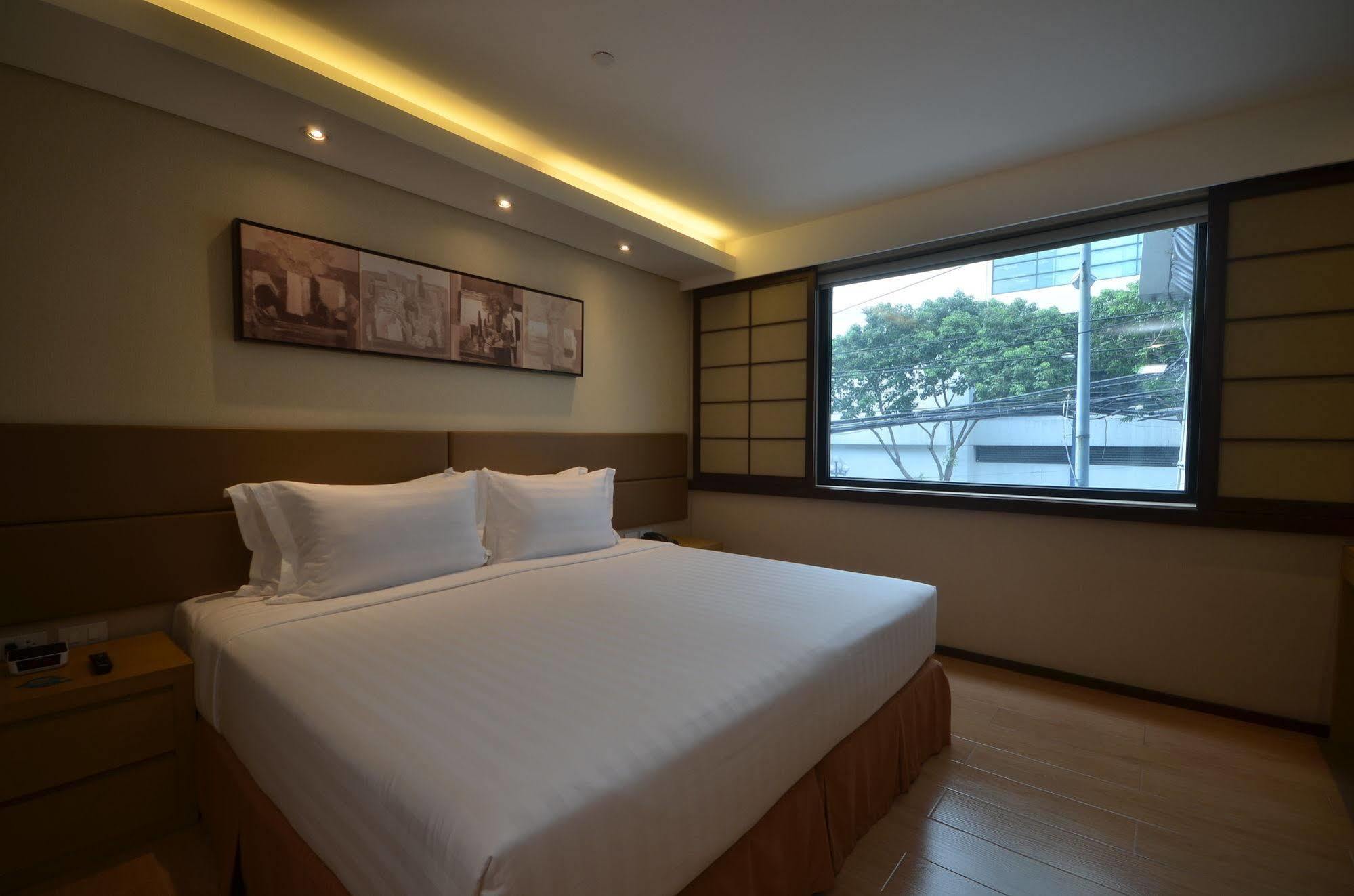 Jinjiang Inn - Makati Makati City Kültér fotó